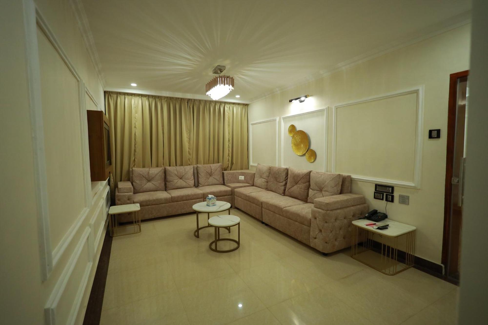 Saj Luciya -A Classified 4 Star Hotel Thiruvananthapuram Ngoại thất bức ảnh