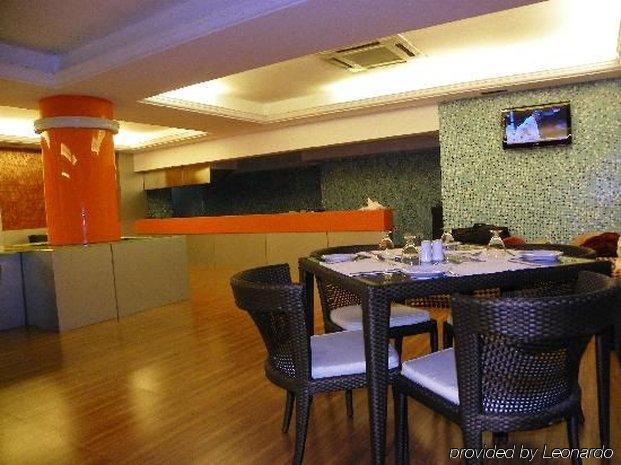 Saj Luciya -A Classified 4 Star Hotel Thiruvananthapuram Nhà hàng bức ảnh